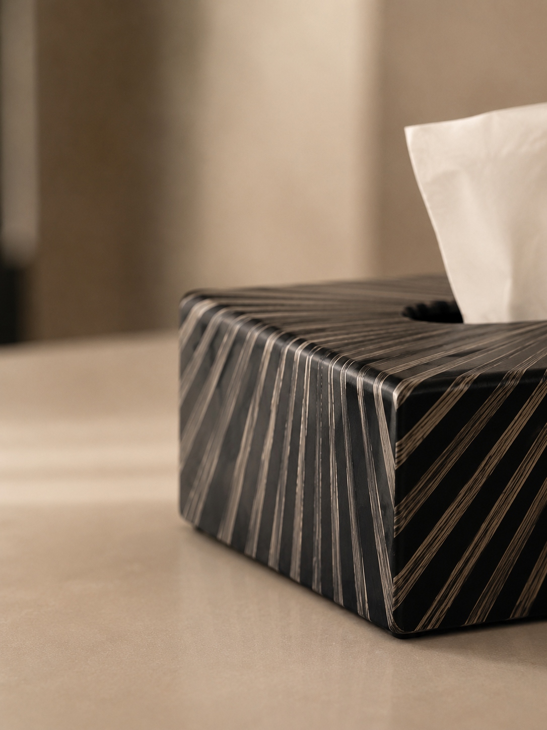 Straw Marquetry Tissue Box